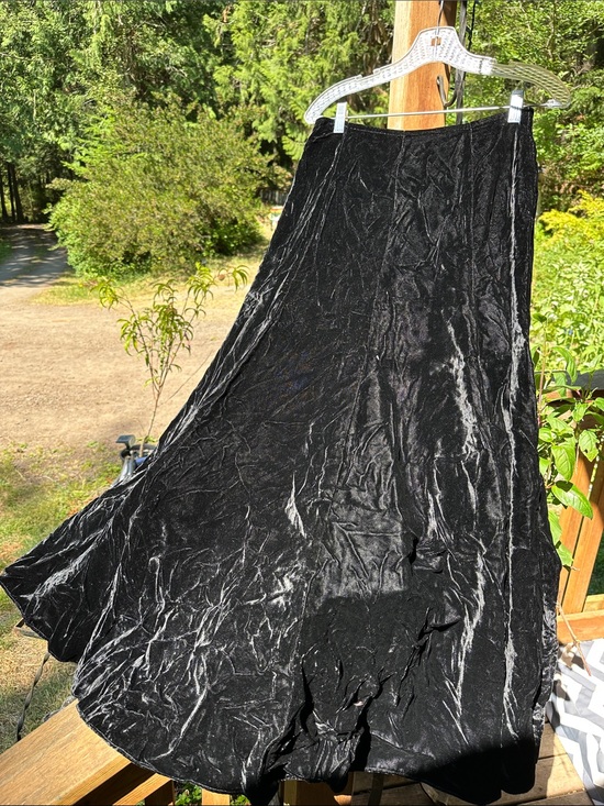 Double D Ranch Dresses & Skirts - Double D Ranch Black Velvet vintage skirt
Perfect condition